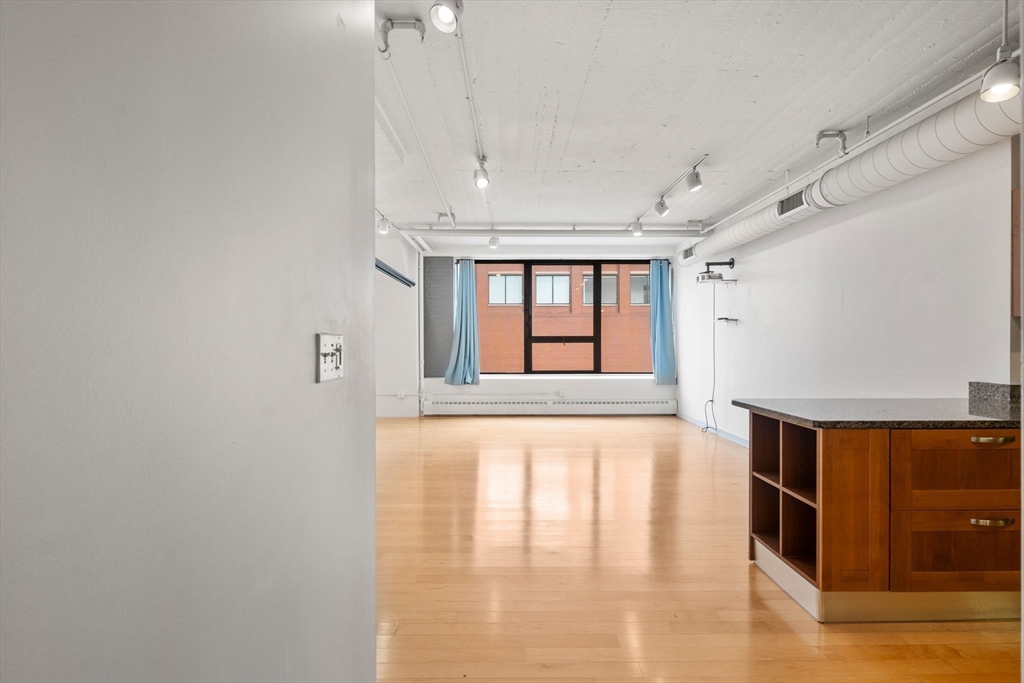 210 South St. # 3 Unit: 9-3