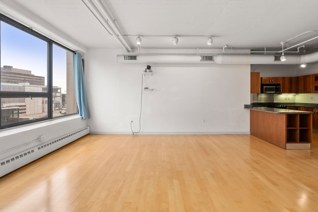 210 South St. # 3 Unit: 9-3