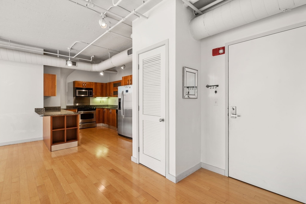 210 South St. # 3 Unit: 9-3