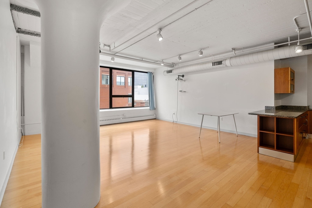 210 South St. # 3 Unit: 9-3