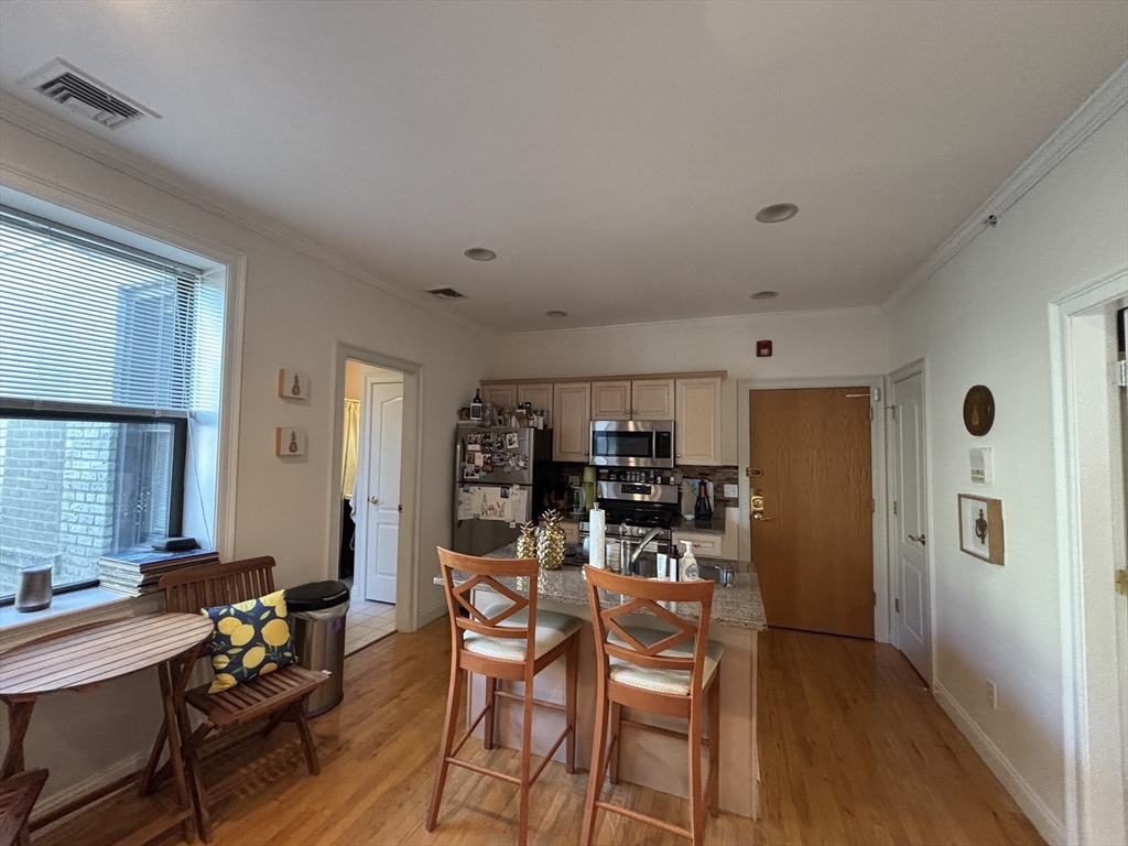 454 Hanover Street # 8