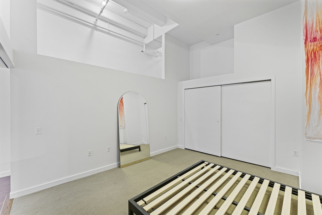 88 Kingston Street # 1F