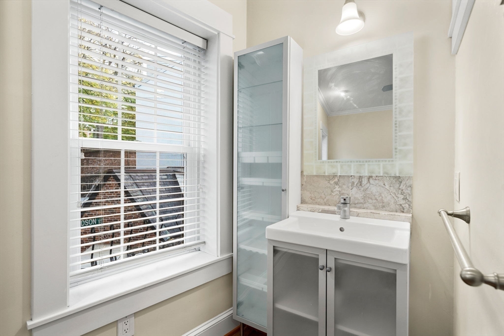 6 North Hudson Street # 2