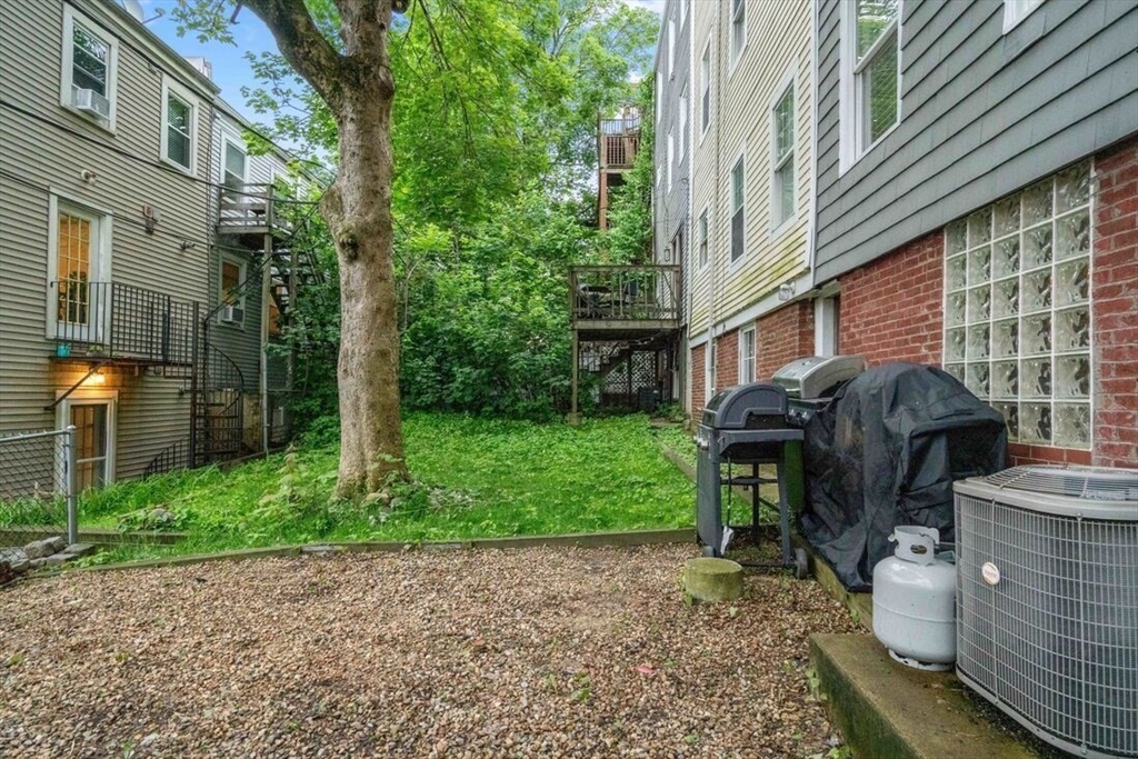 296 W 3rd # 2