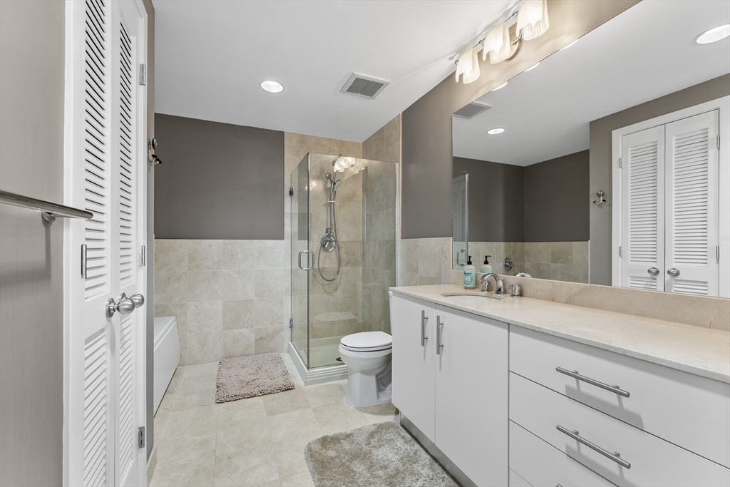 210 South # 1 Unit: 11-1