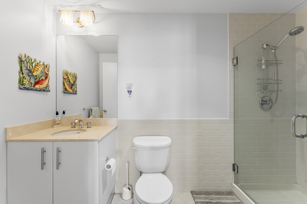 210 South # 1 Unit: 11-1