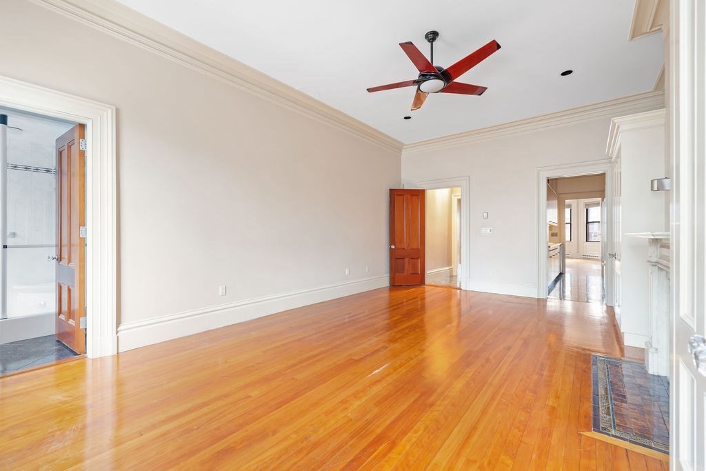 127 Marlborough # 3
