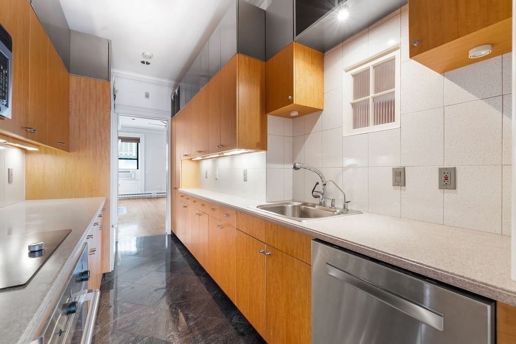 127 Marlborough # 3