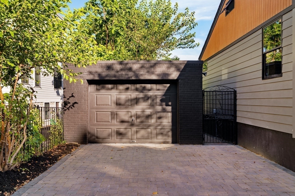 1 Packard Ave