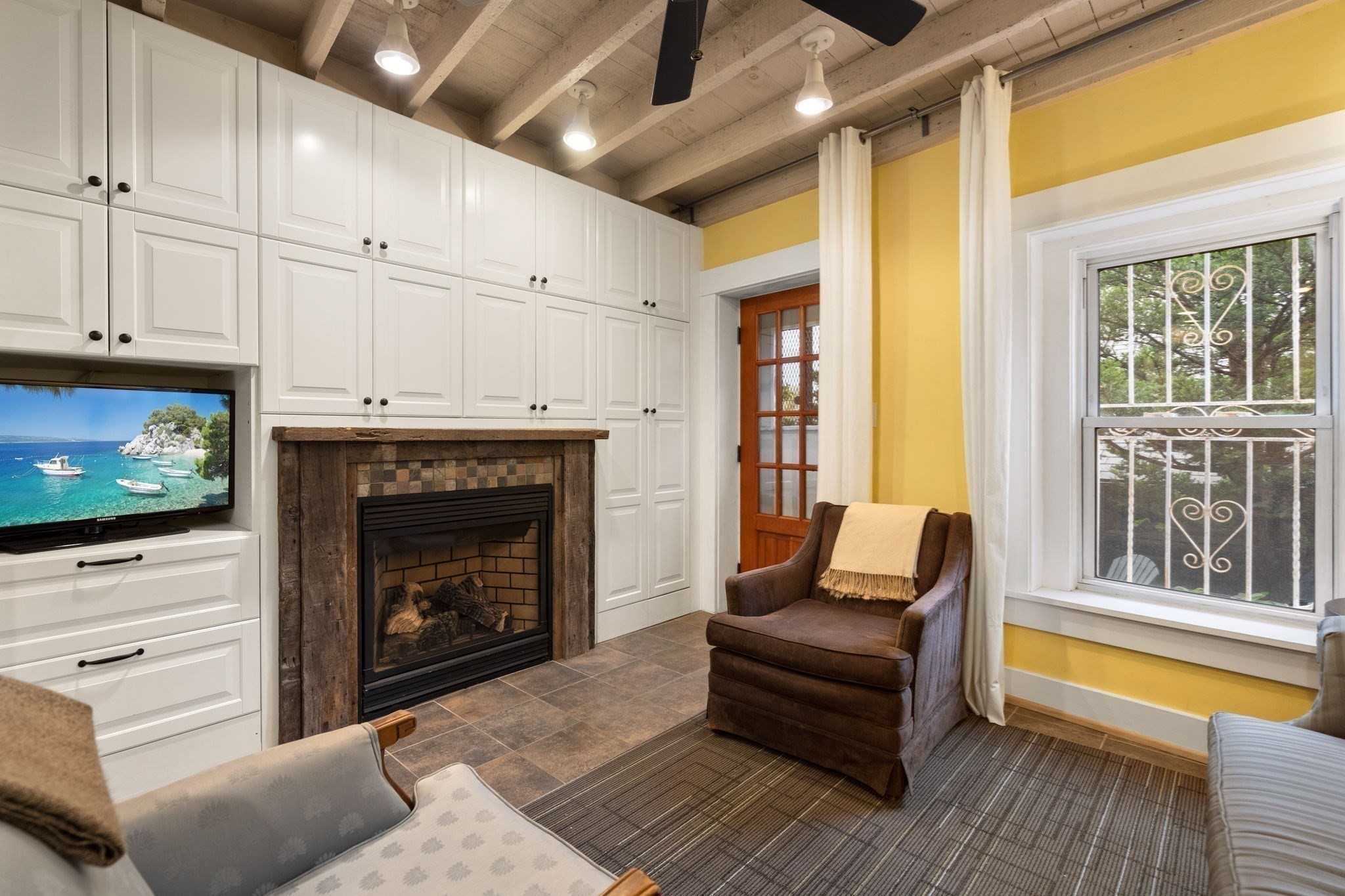6 North Hudson Street # 1