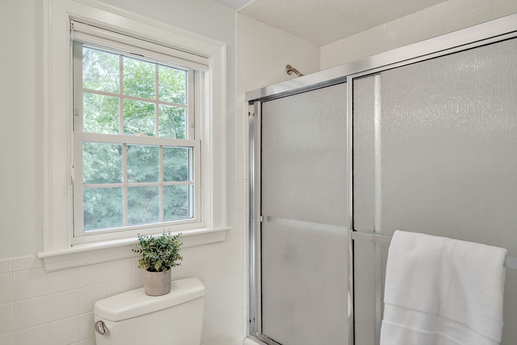 198 Dedham St, Newton