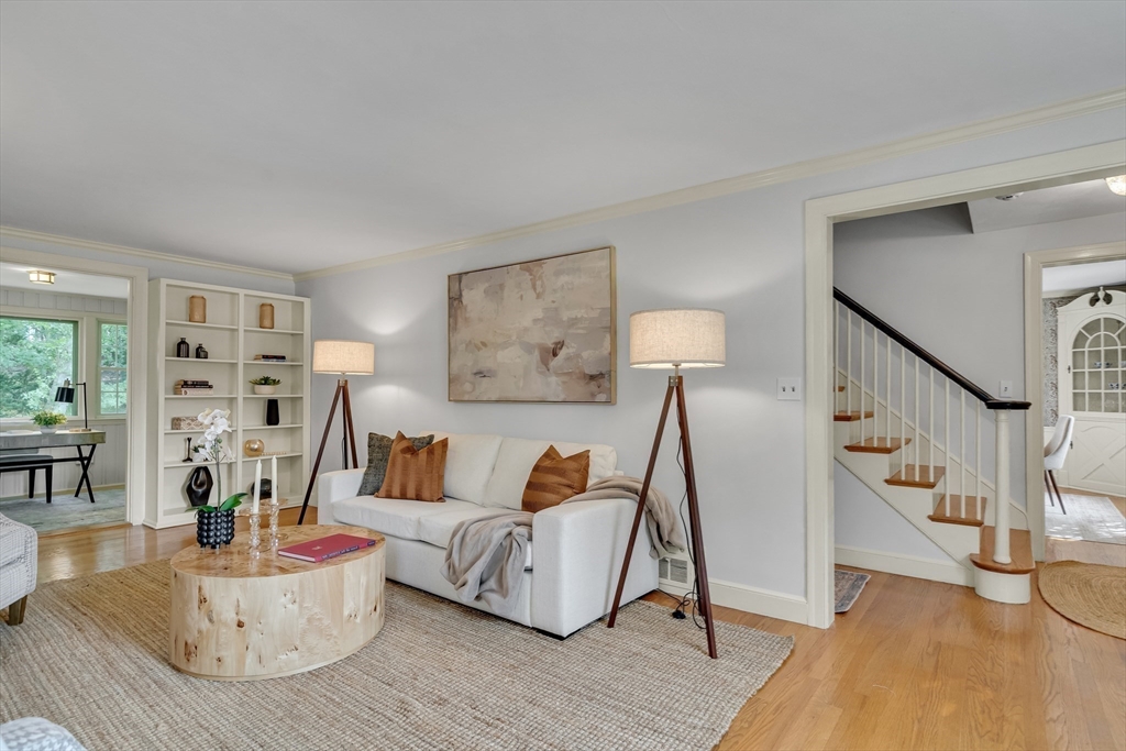 198 Dedham St, Newton