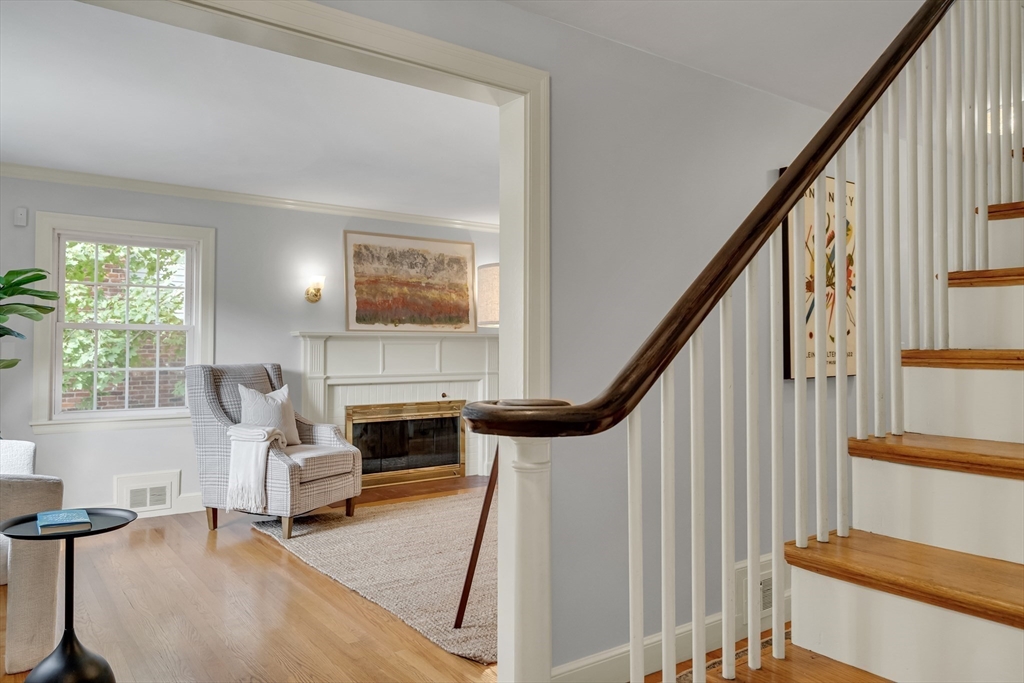 198 Dedham St, Newton