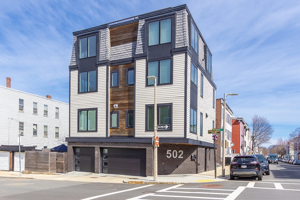 502 E 3rd St # 1