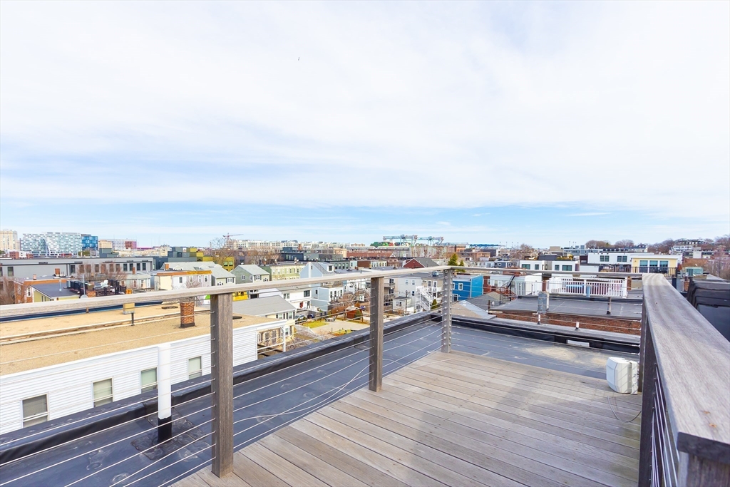 502 E 3rd St # 1