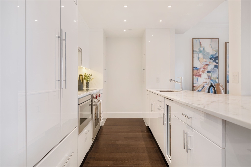 778 Boylston St # 7E