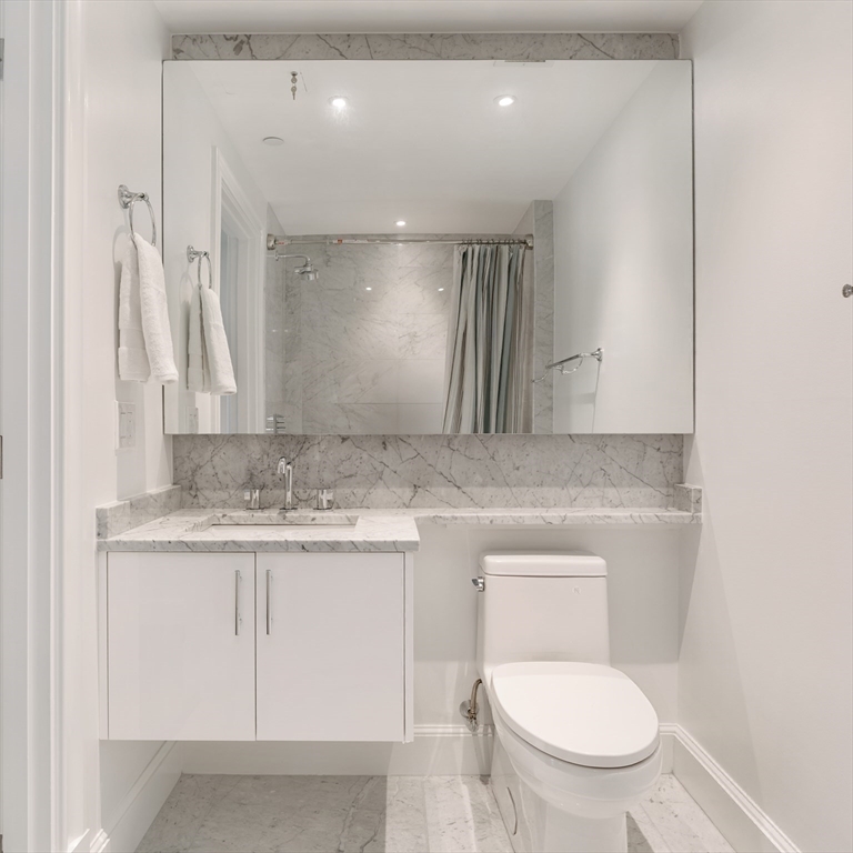 778 Boylston St # 7E