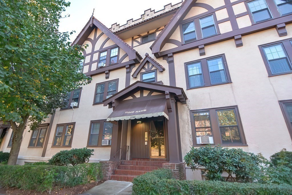 1722 Commonwealth # 1