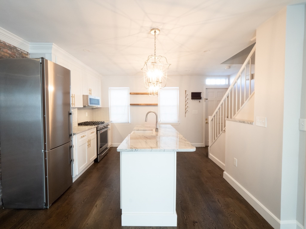 210 Third Street # 1, Cambridge Unit: 1