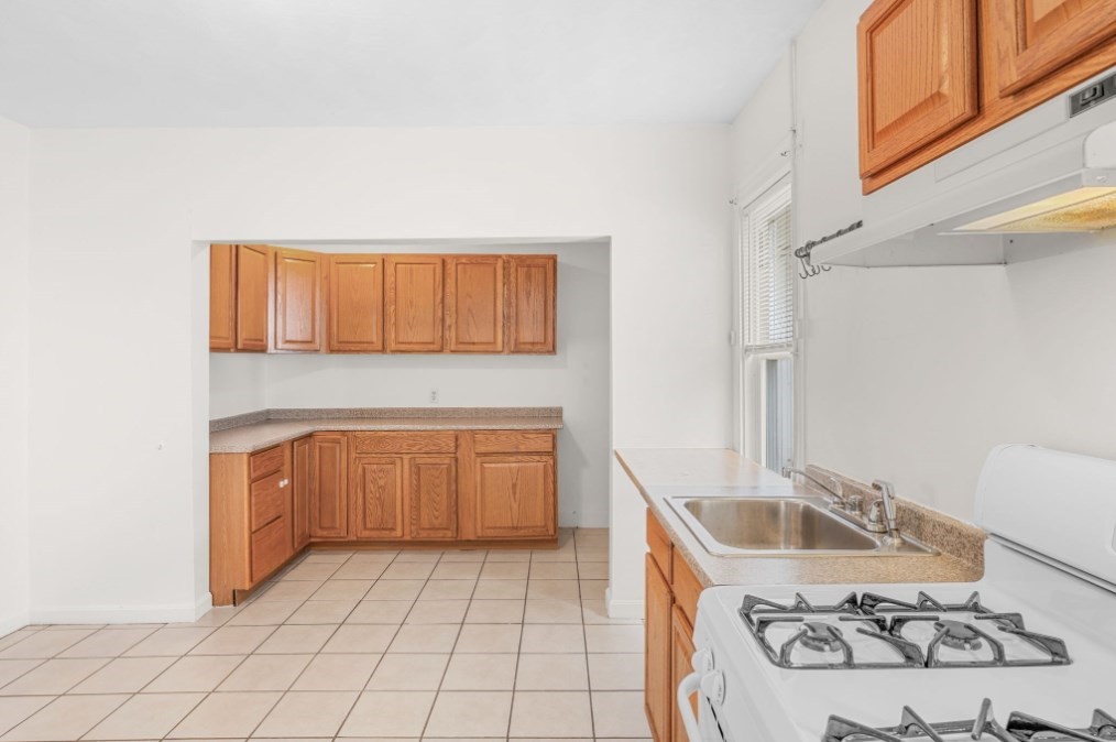 114 Cedar St # 1