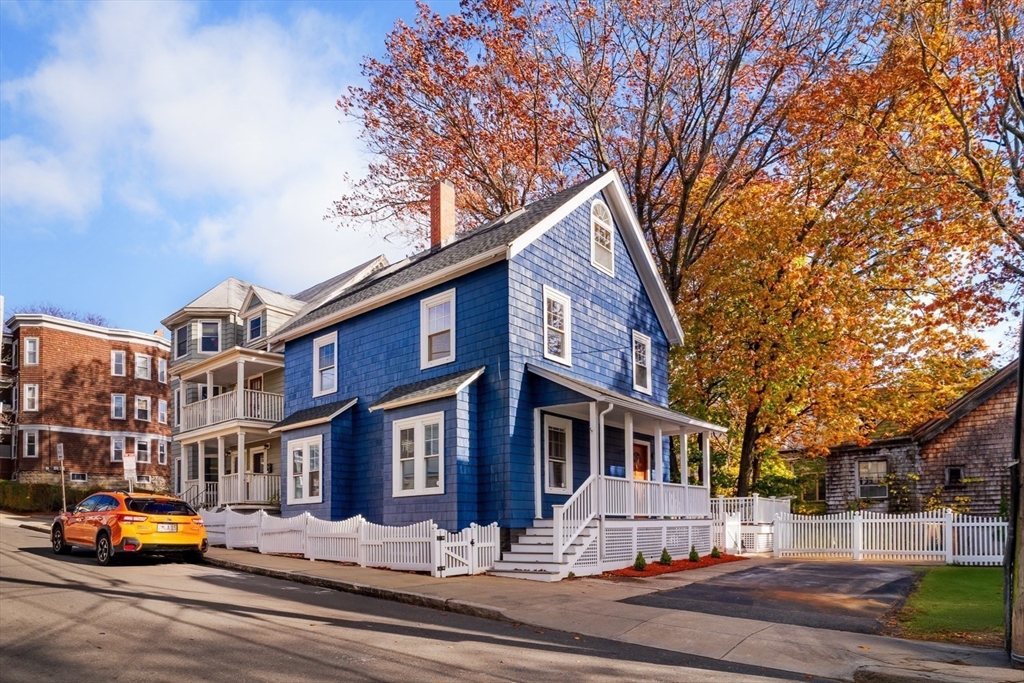 85 Lowell St