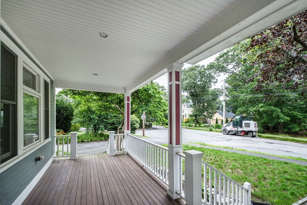 87 Hillside Rd