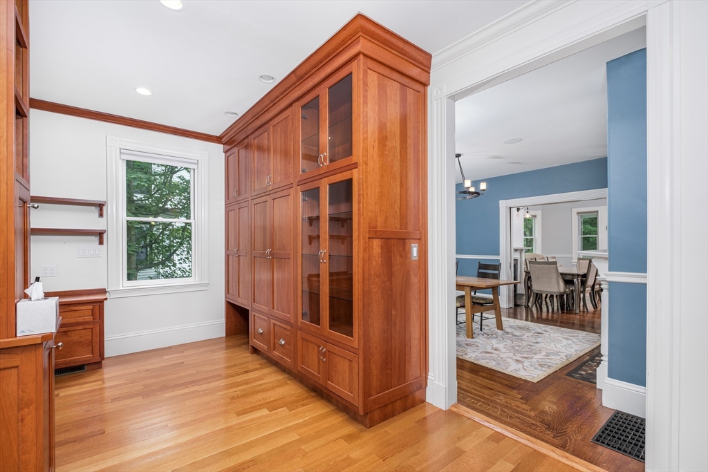 87 Hillside Rd
