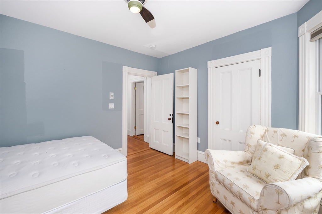 87 Hillside Rd
