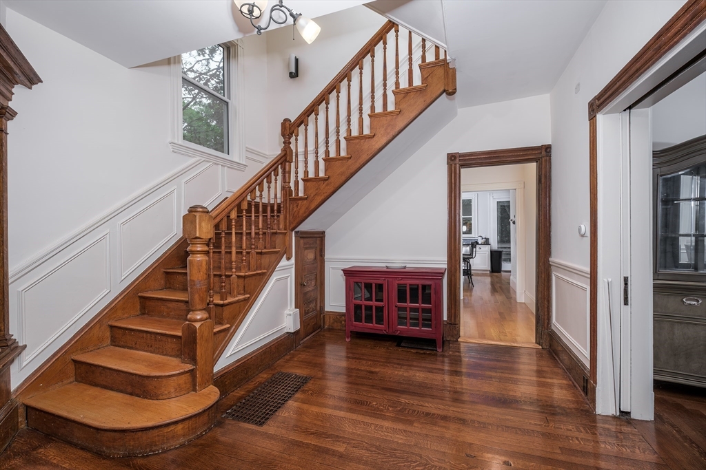 87 Hillside Rd