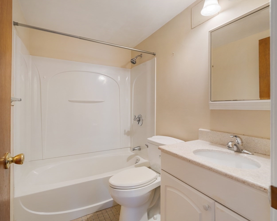 80 N Warren St # 31