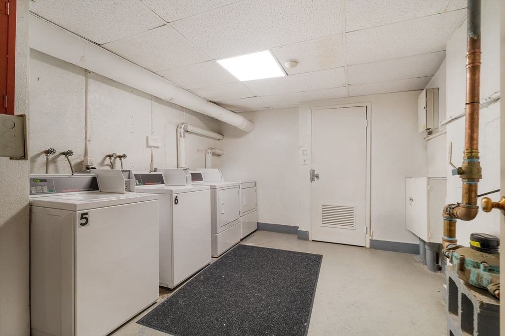 80 N Warren St # 31