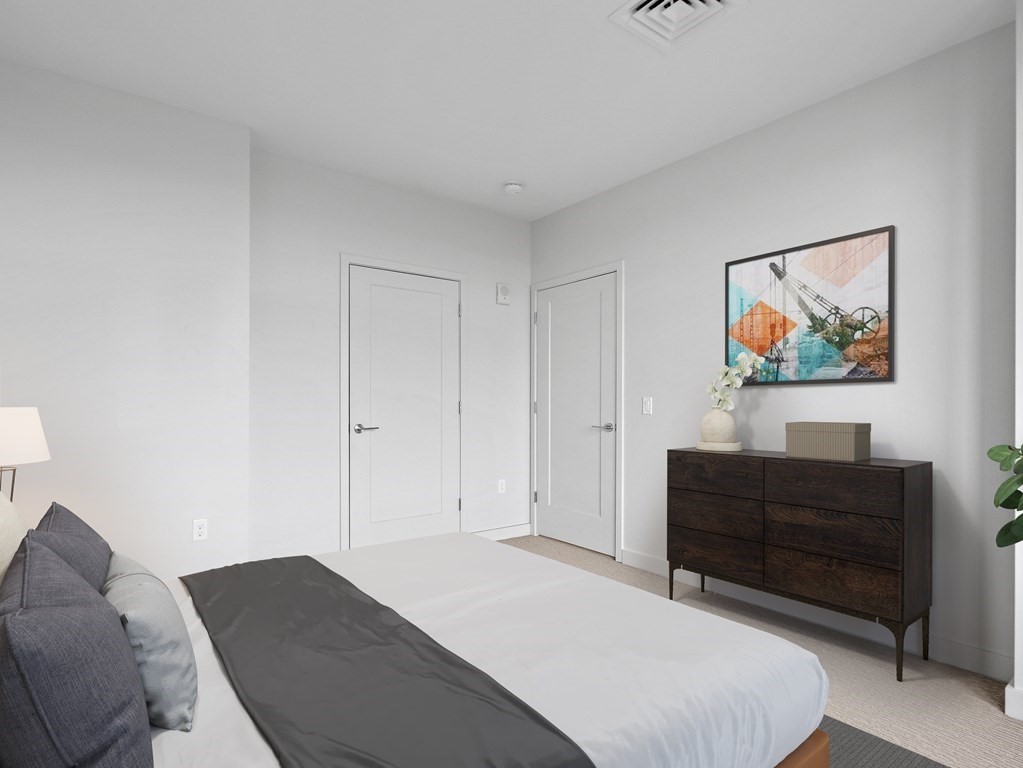 375 Canal St # 812