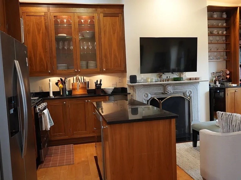 11 Milford St. # 4