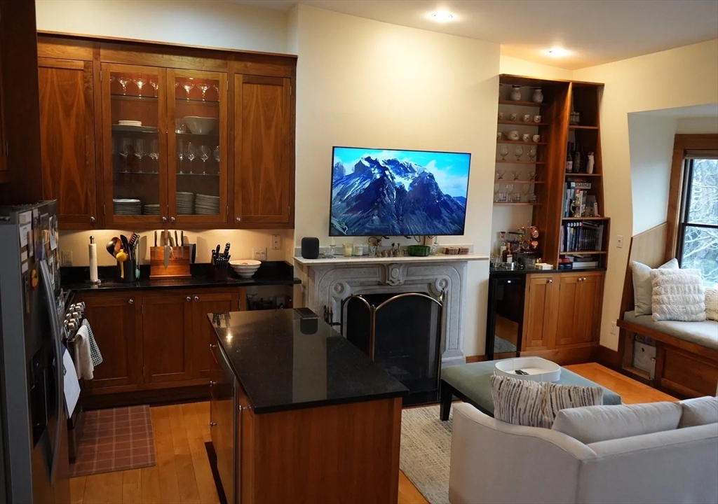 11 Milford St. # 4