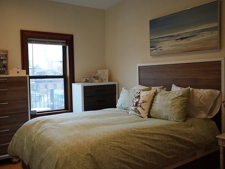 11 Milford St. # 4