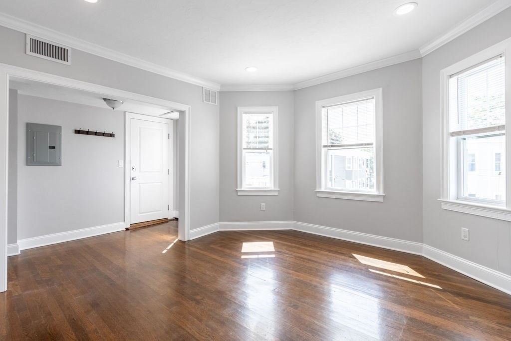 40 Stellman Rd # 3 Unit: 3-3