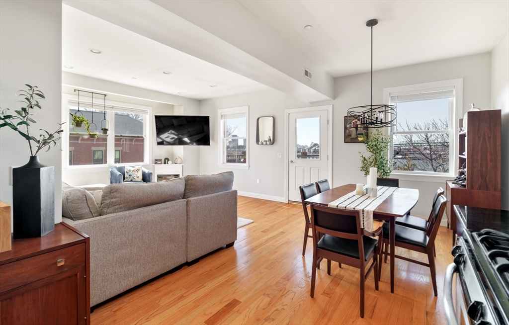 412 Meridian # 3