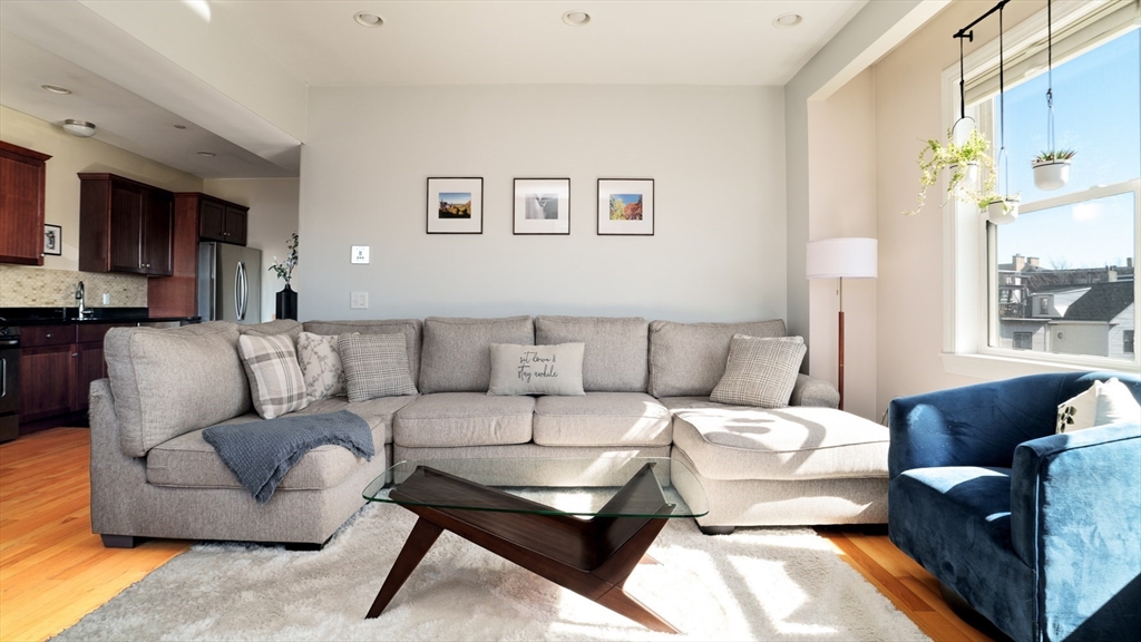 412 Meridian # 3