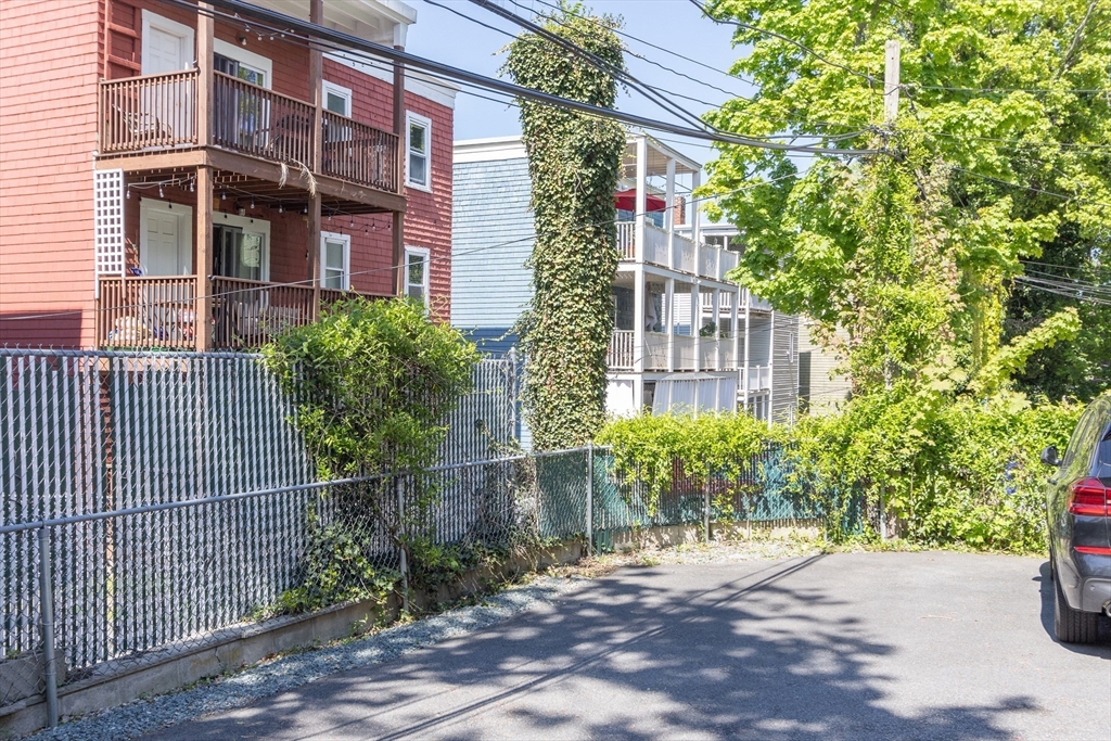 112 King Street # 3