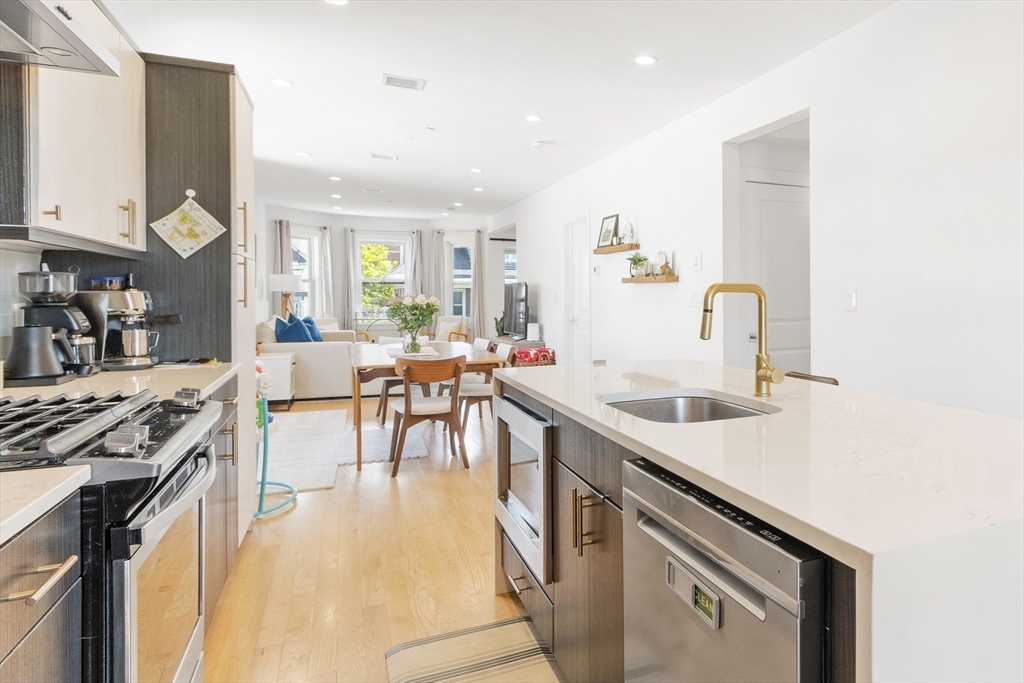 112 King Street # 3