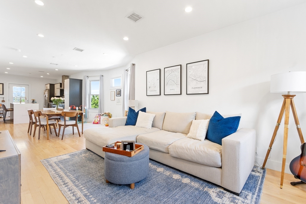 112 King Street # 3