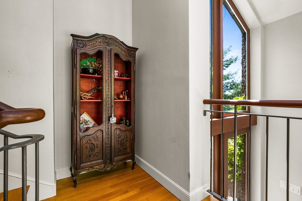34 Lagrange St