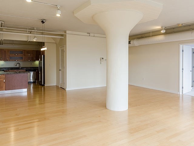 210 South Street # 4 Unit: 4-4