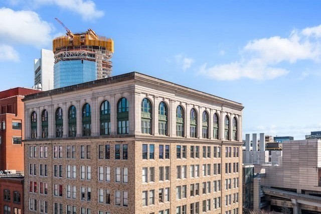 210 South Street # 4 Unit: 4-4