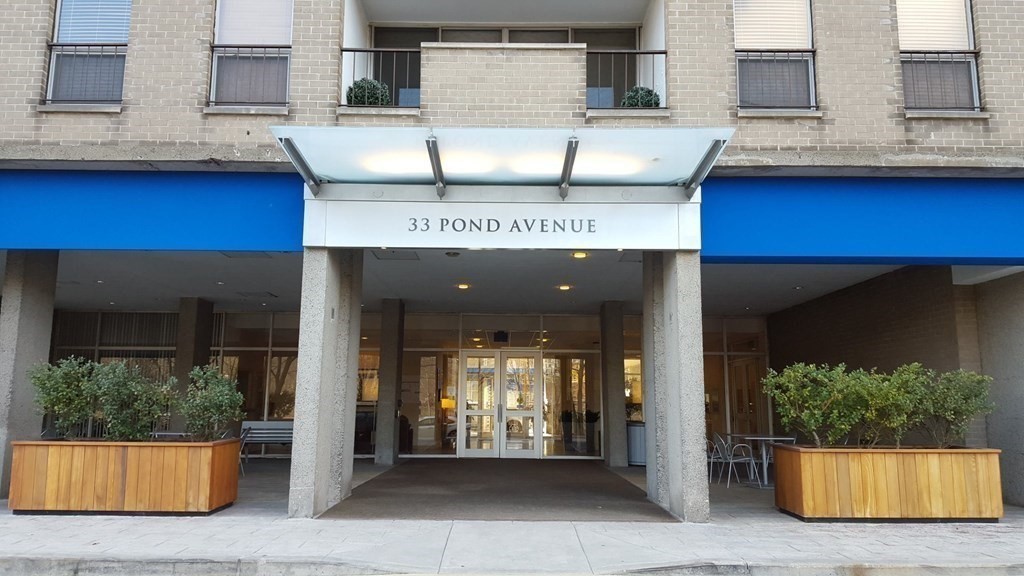 33 Pond Ave. # 912