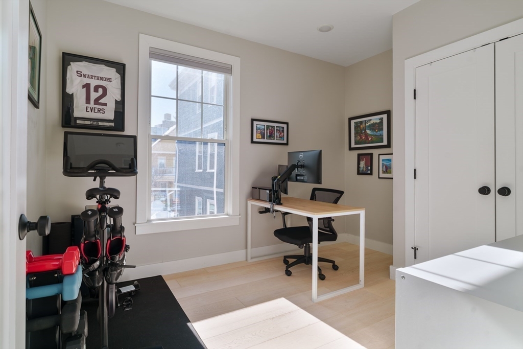 1252 Broadway # 4