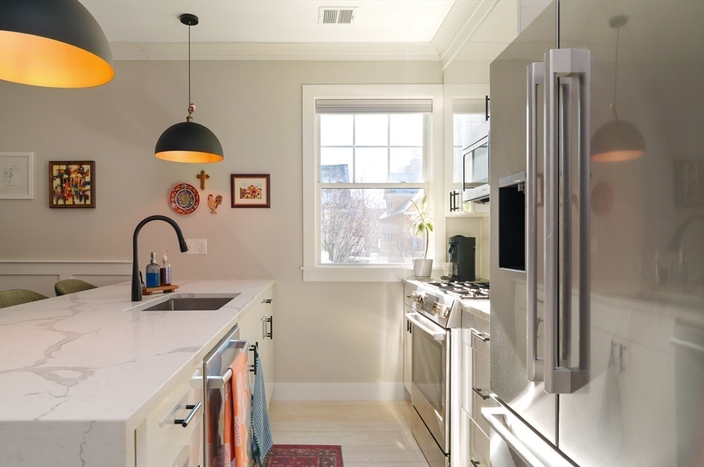1252 Broadway # 4