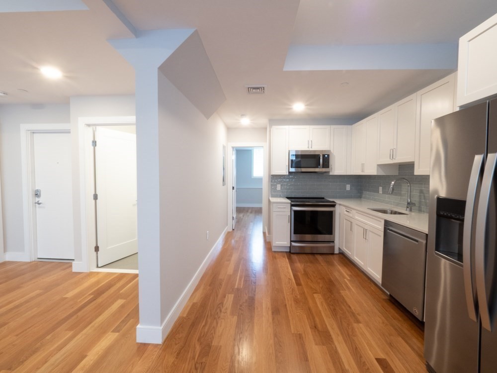 78 Gibbs Street # B