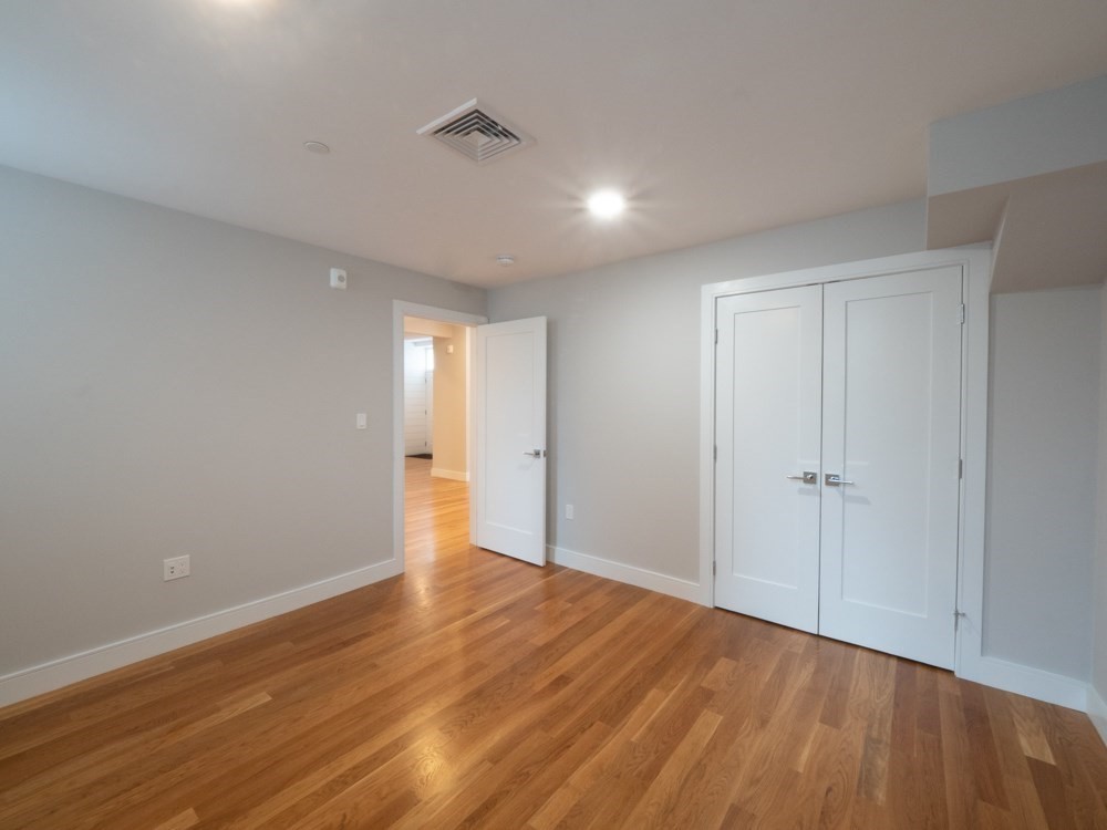 78 Gibbs Street # B