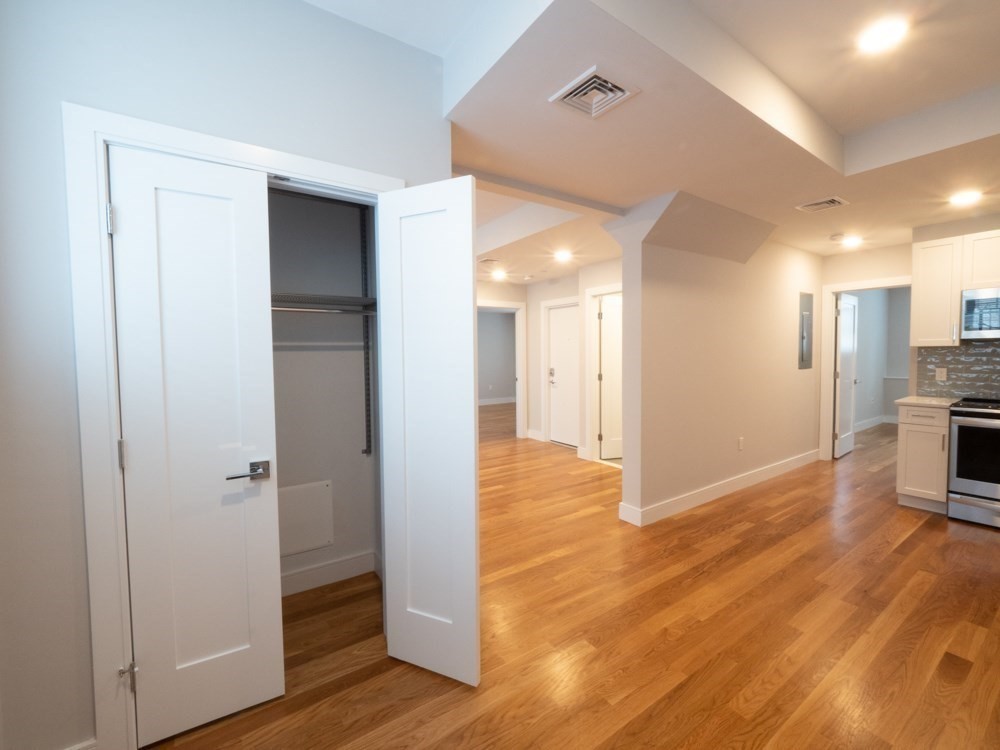 78 Gibbs Street # B